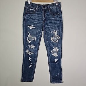 American Eagle size 6 distressed style 32x30 tomgirl straight leg jeans